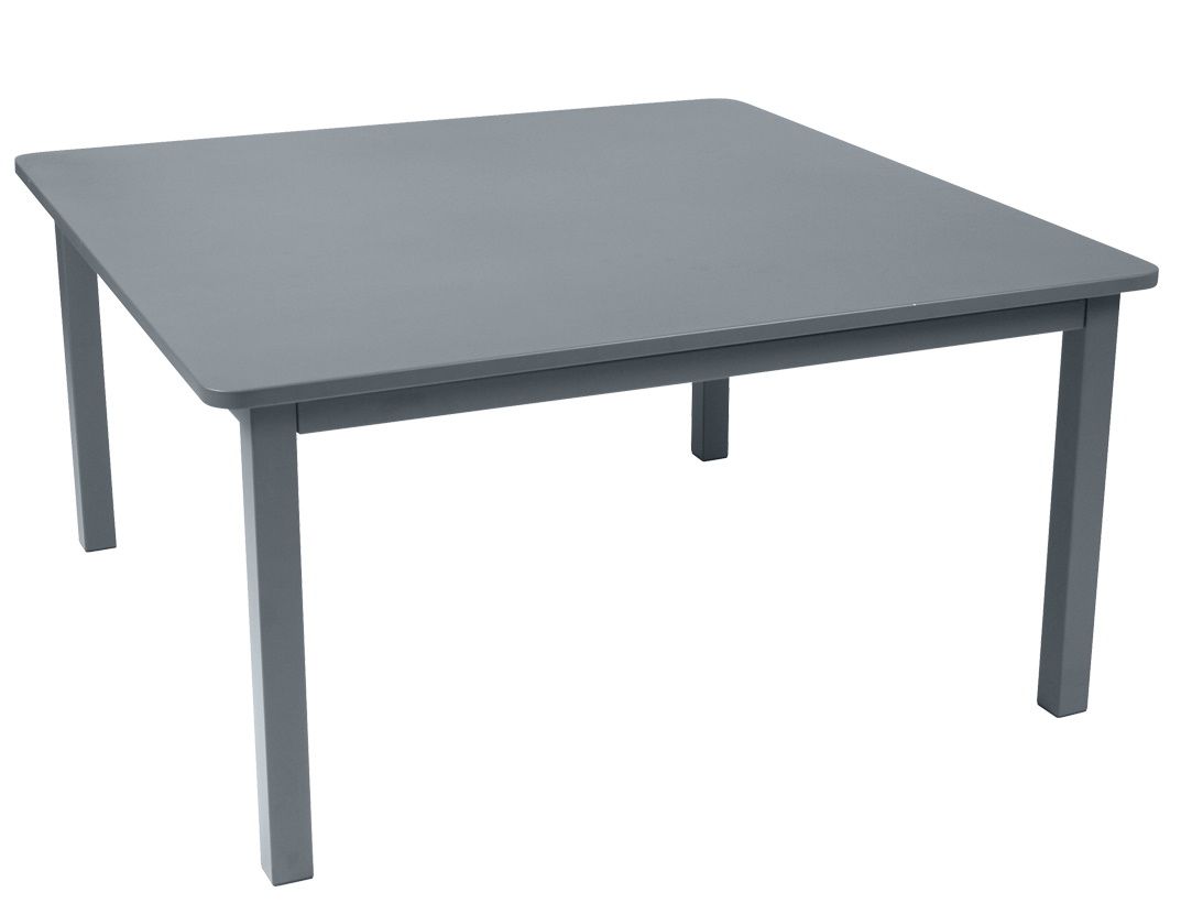 Grauer, quadratischer Craft Tisch von Fermob für den Außenbereich, ideal für Garten und Terrasse.