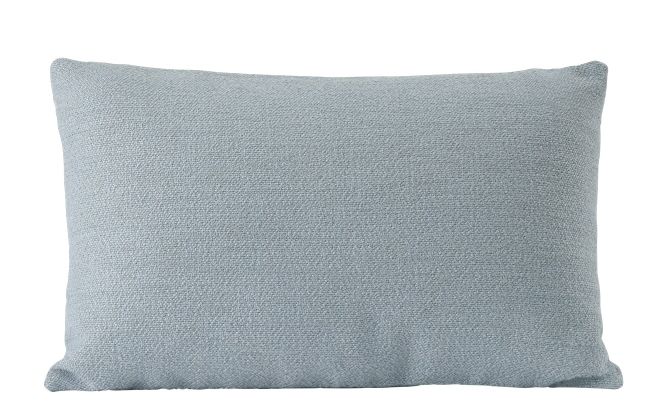 Hellblaues Mingle Cushion Kissen von Muuto aus strukturiertem Stoff, rechteckig für Sofa oder Bett.
