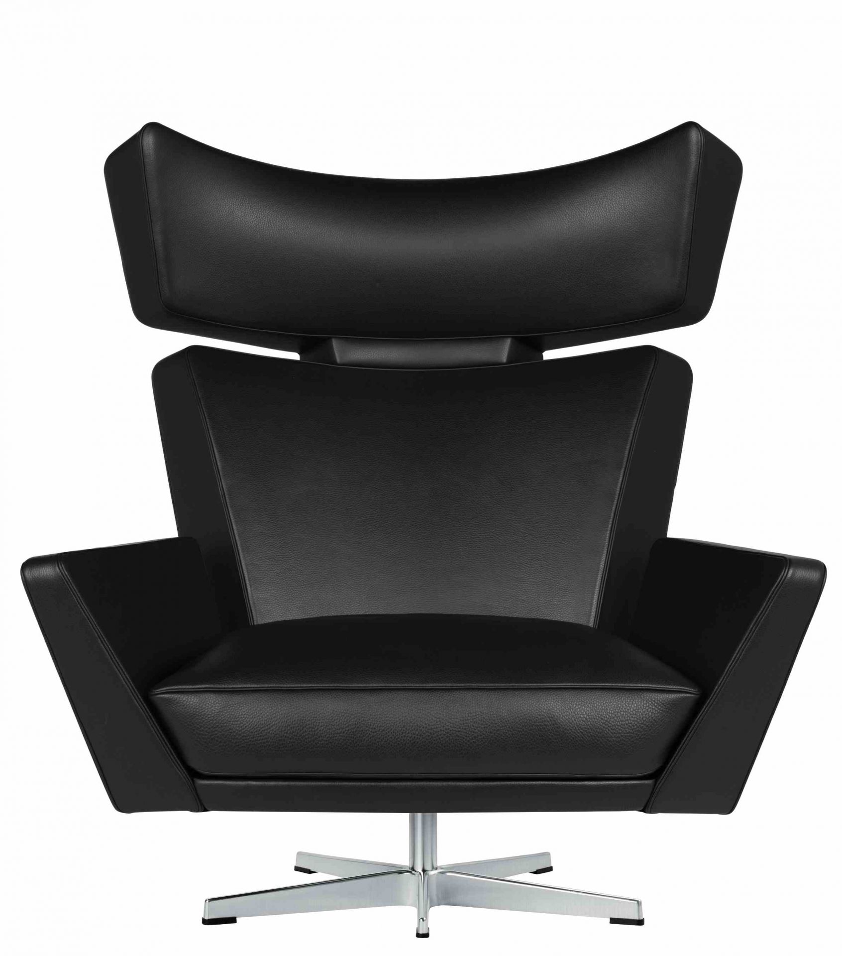 Schwarzer Oksen Sessel von Fritz Hansen mit Lederbezug und Drehfuß aus Aluminium.