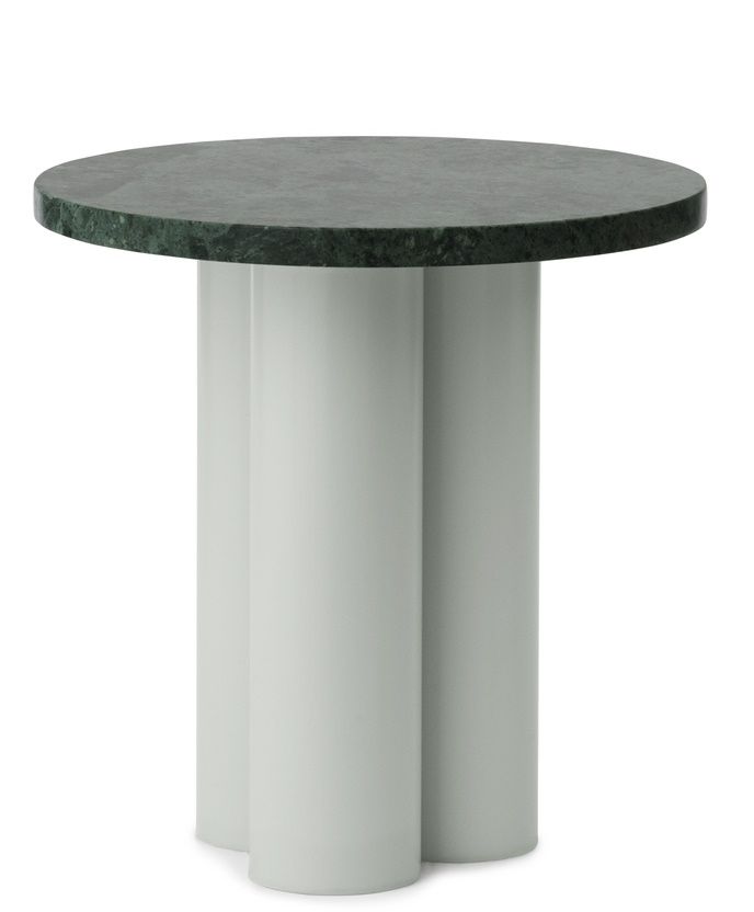 Dit Coffee Table Beistelltisch von Normann Copenhagen mit grüner Marmorplatte und hellgrauem, zylindrischem Untergestell.