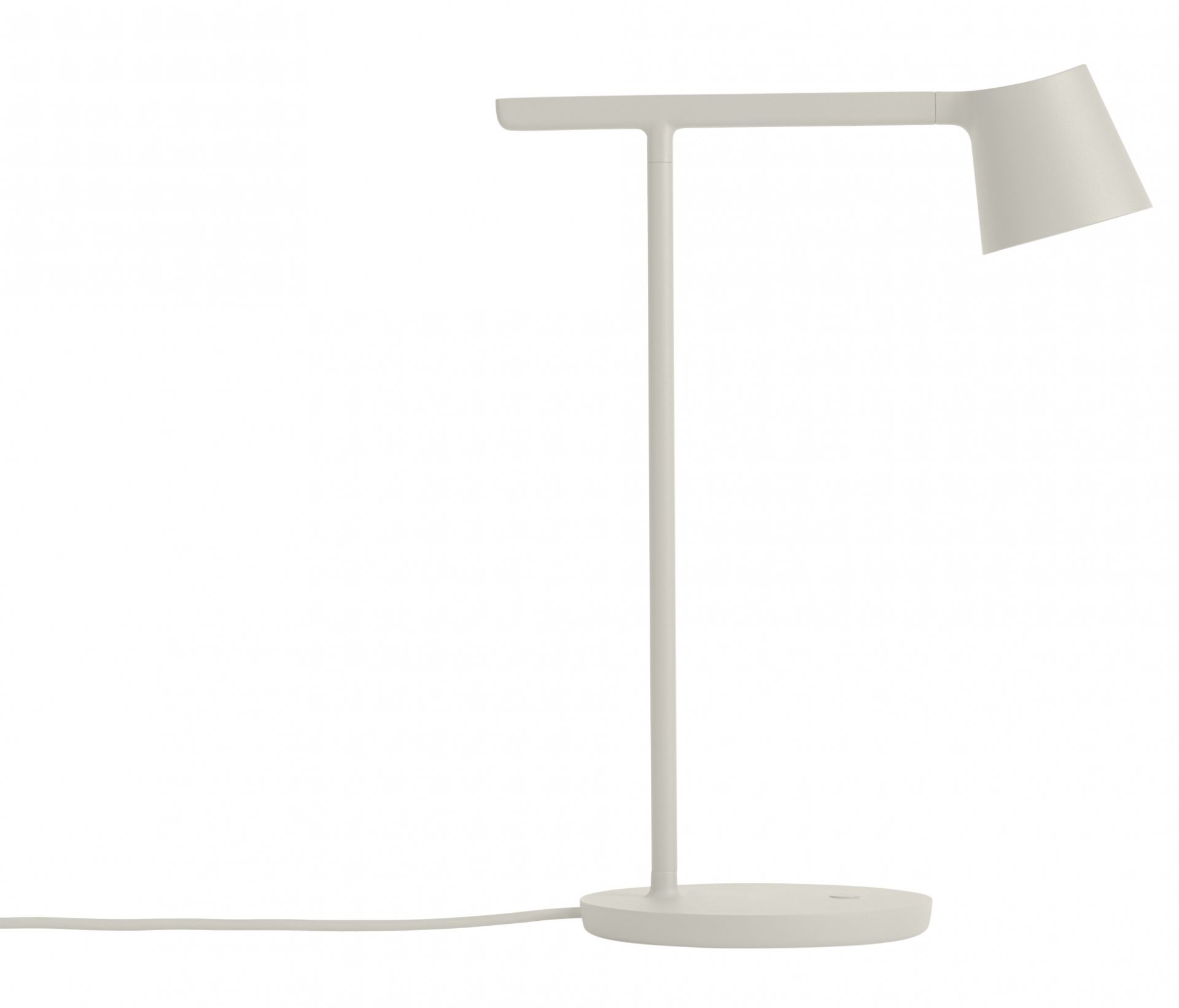 Weiße Tip Table Lamp Tischleuchte von Muuto mit schwenkbarem Lampenkopf für flexibles Licht.