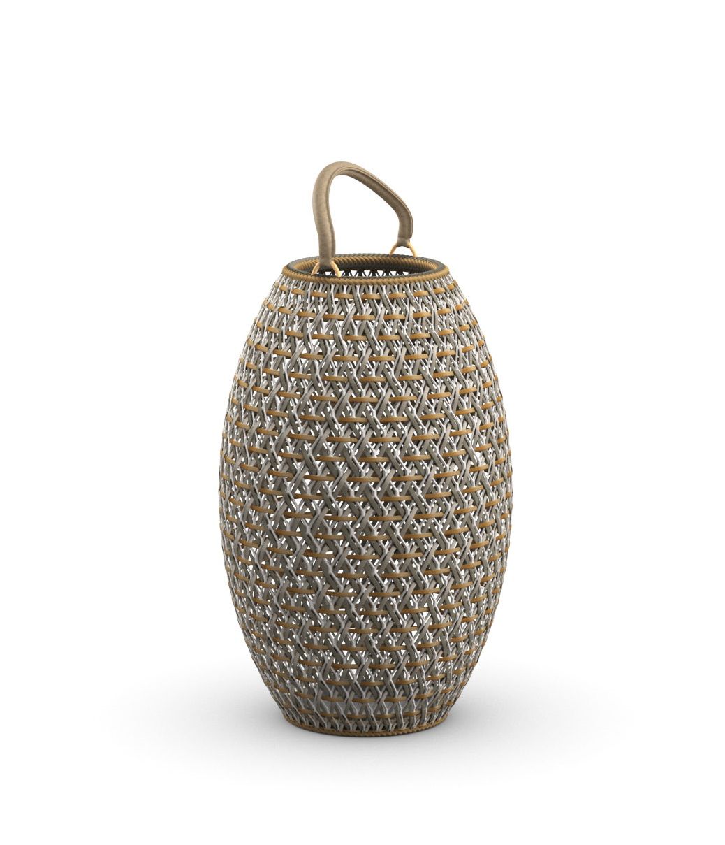 Dala Laterne L: Geflochtene Outdoor-Laterne mit Henkel, ideal für Garten und Terrasse.
