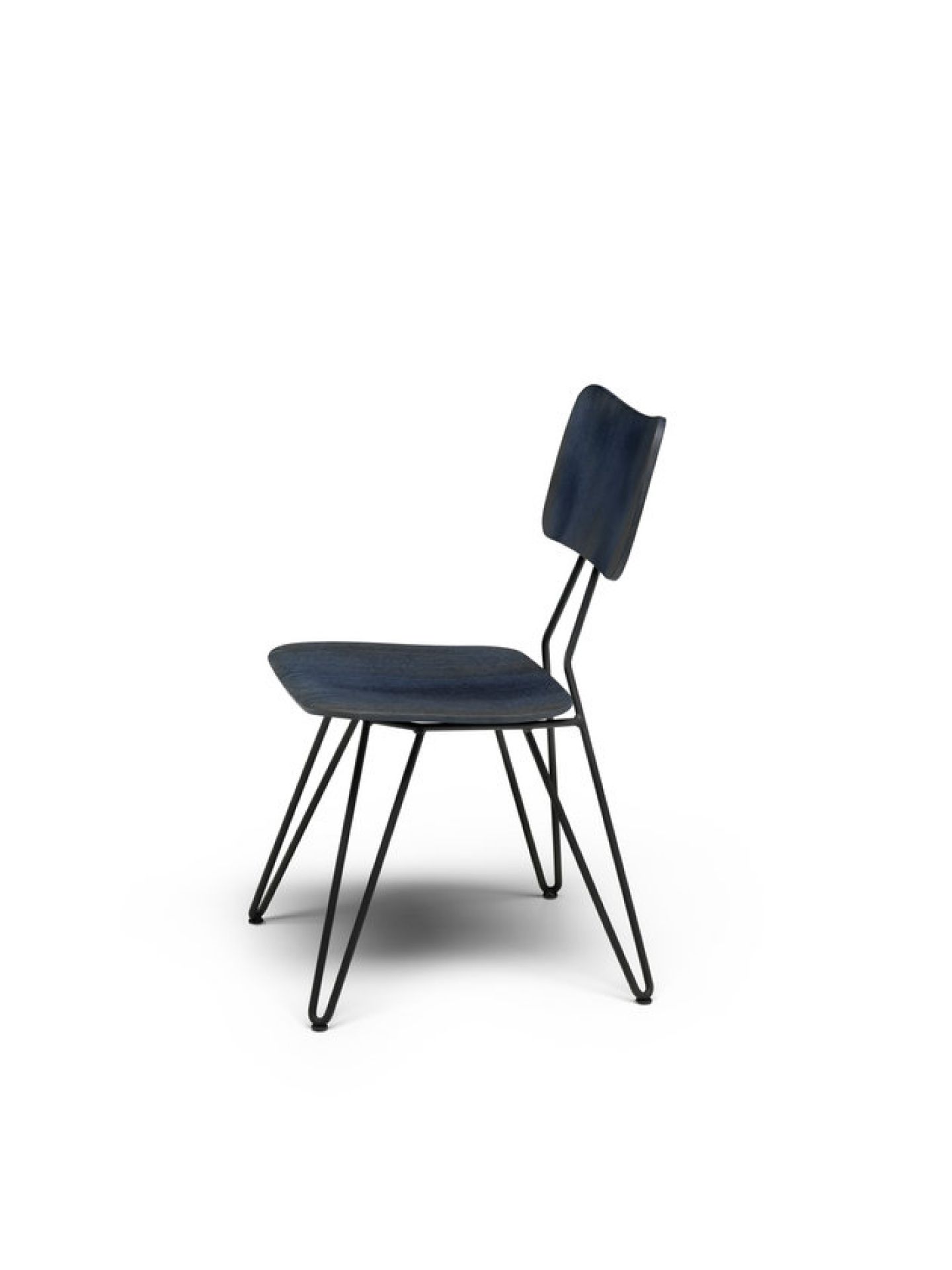 Blauer Overdyed Side Chair Stuhl von Moroso Diesel mit schwarzem Metallgestell. Design Stuhl.