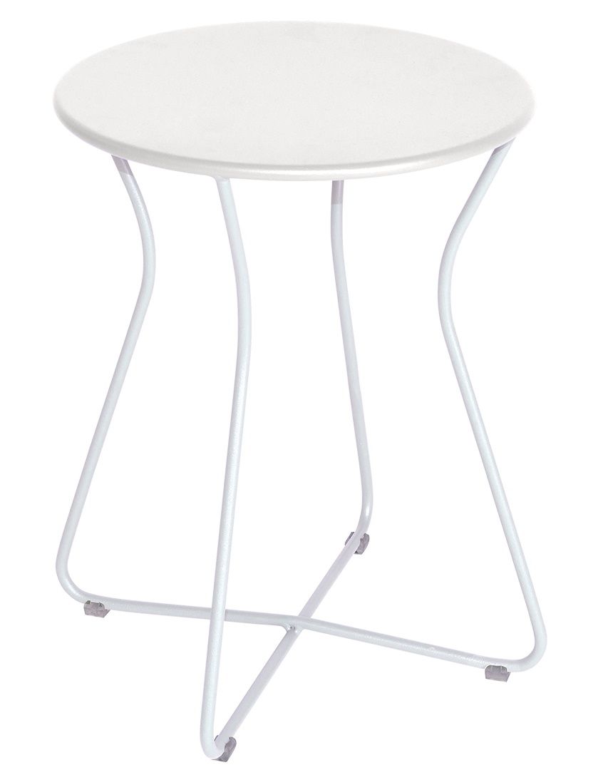 Weißer Cocotte Hocker von Fermob für den Außenbereich, runder Beistelltisch aus Metall, modernes Design.