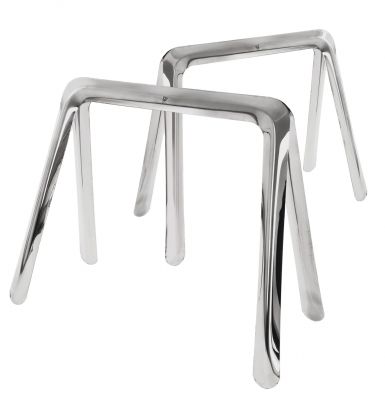 Zwei silberne Koza Tischgestelle von Zieta aus poliertem Stahl, modernes Design.