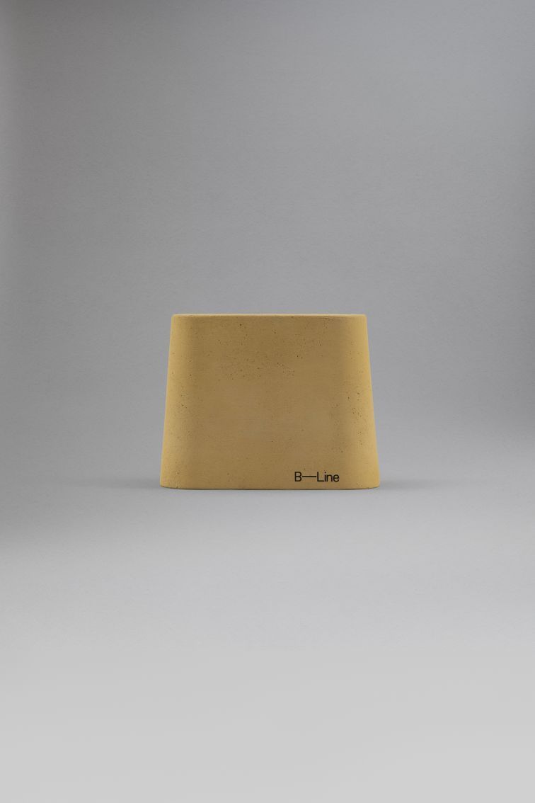 Aki Jr-pennenhouder van cement B-Line