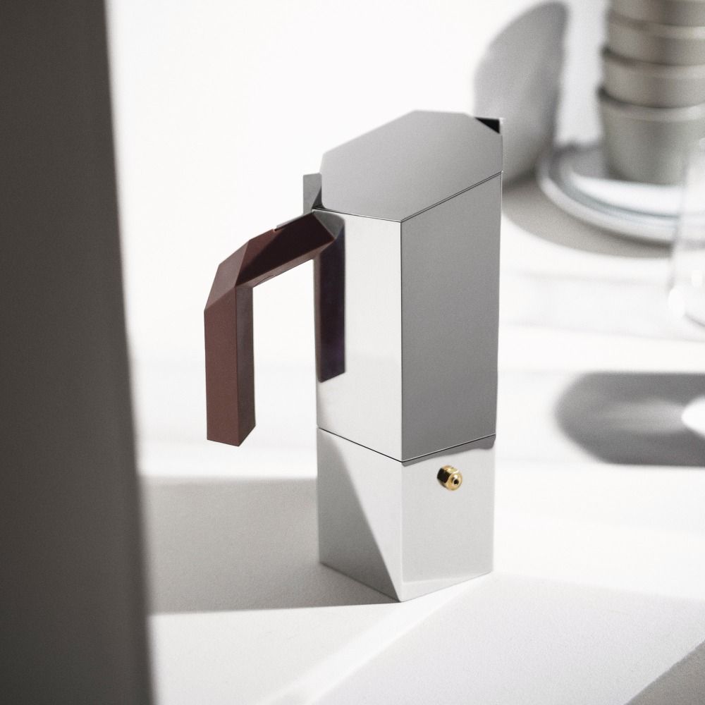 Alessi Menhir Espressokocher für 3 Tassen: Moderne Espressokanne aus Edelstahl mit braunem Griff.