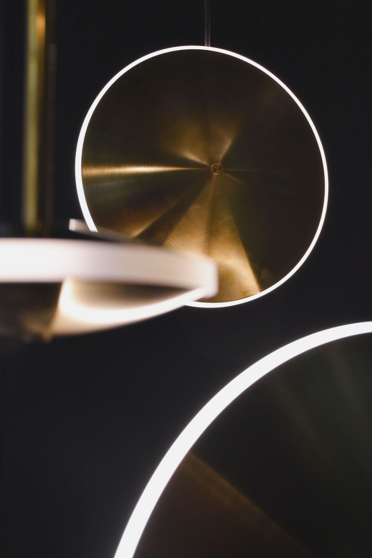 Dish6v Chrona hanglamp messing Graypants