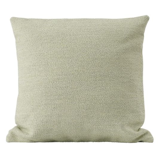 Nahaufnahme des quadratischen Muuto Mingle Cushion Kissens in Hellgrün mit grober Textur.