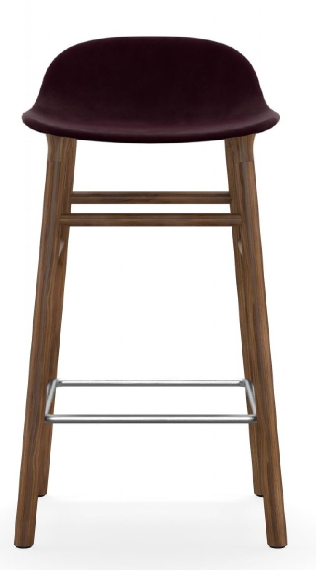 Normann Copenhagen Form Barhocker mit Holzgestell und gepolstertem, bordeauxrotem Sitz, ideal für moderne Küchen.