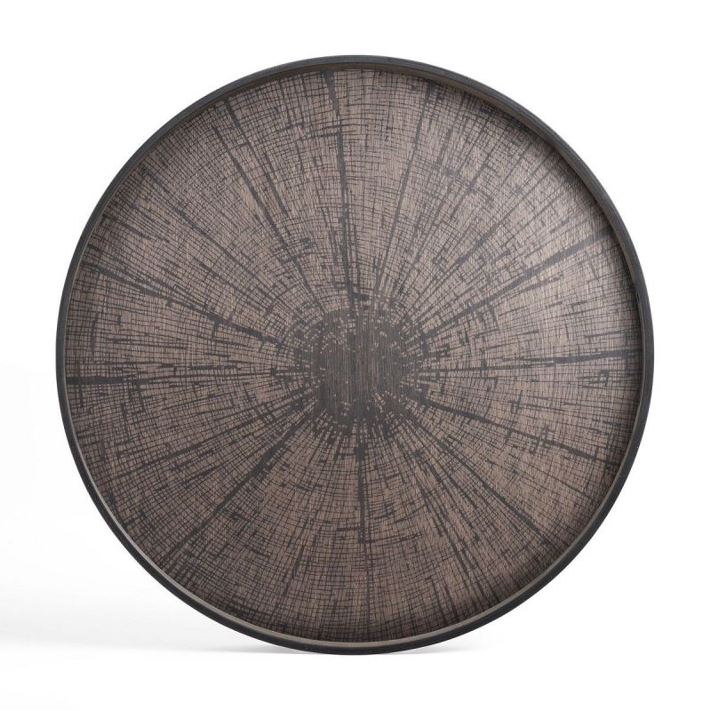 Rundes Slice Holztablett von Ethnicraft mit einzigartigem Baumscheiben-Muster für stilvolles Servieren.