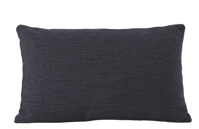 Dunkelgraues, rechteckiges Mingle Cushion Kissen von Muuto mit feiner Textur auf weißem Hintergrund.