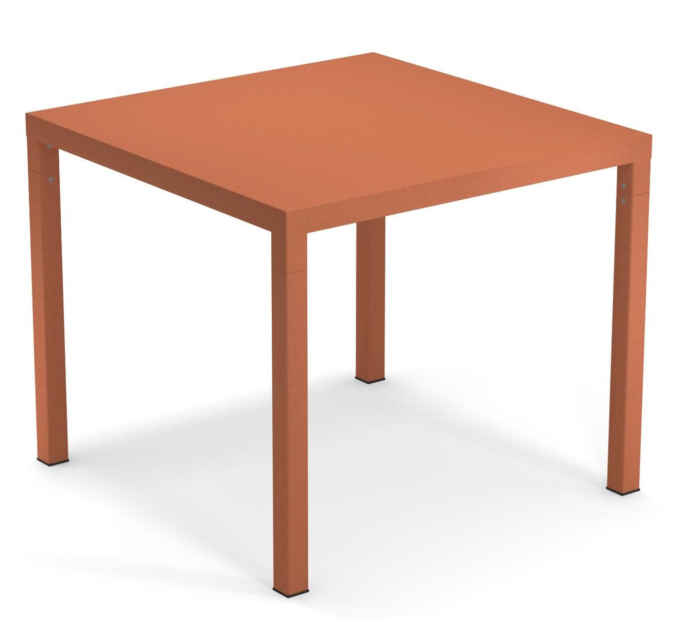 Quadratischer, orangefarbener Nova Tisch von Emu für den Außenbereich, ideal für Garten, Terrasse oder Balkon.