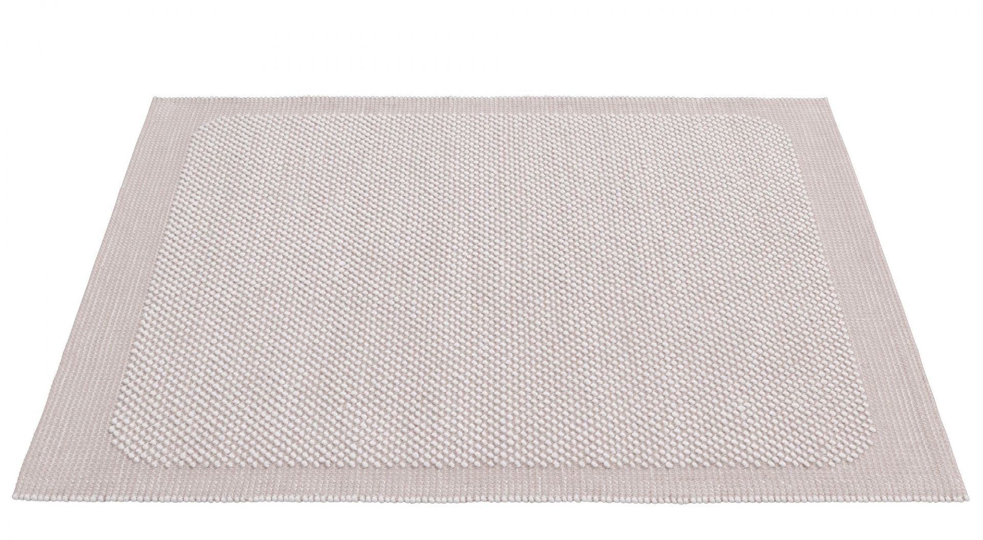 Beiger Pebble Rug Teppich von Muuto mit strukturierter Oberfläche und schmalem Rand.