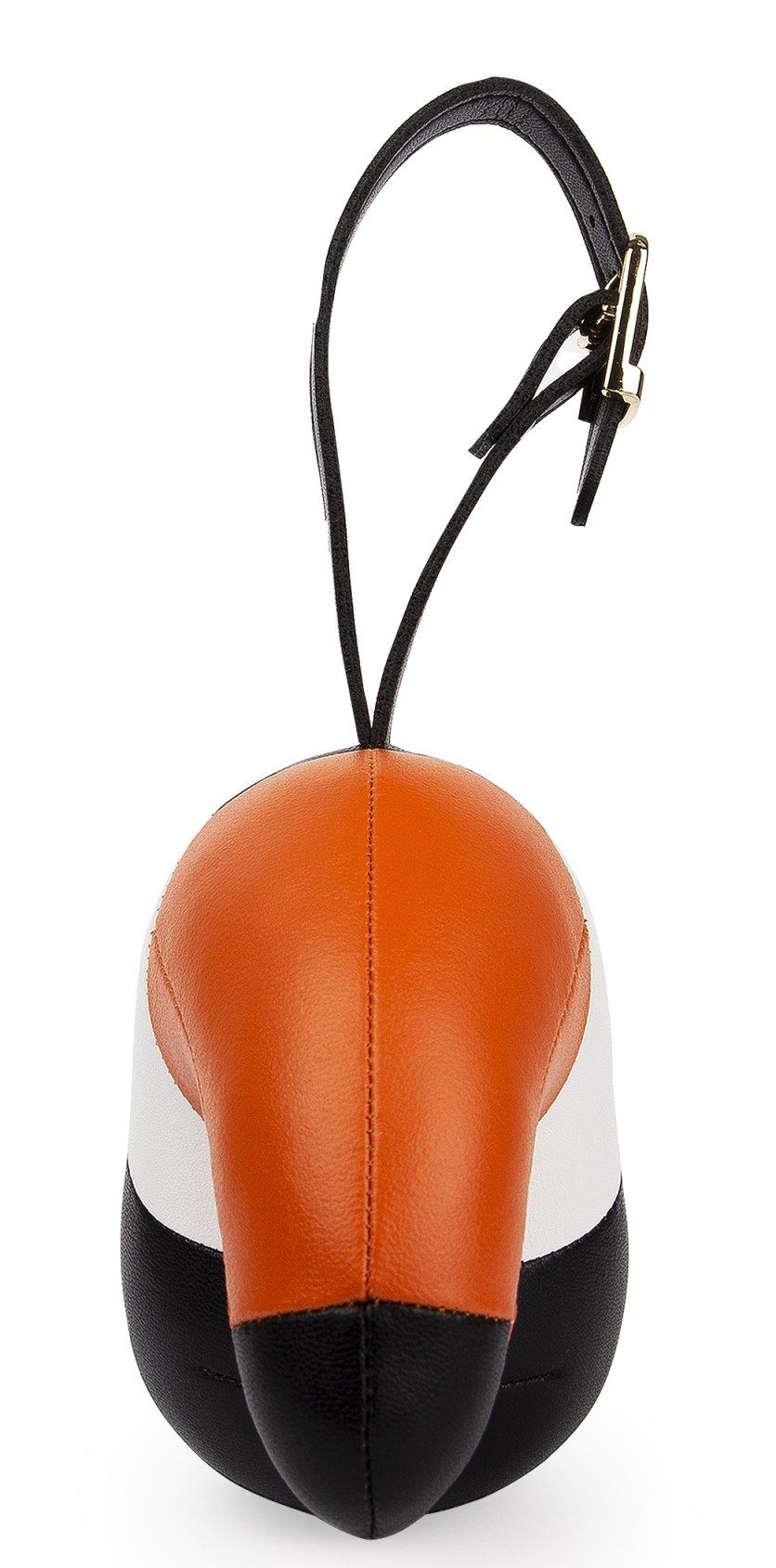 Detailaufnahme des Züny Toco Toucan Taschenanhängers in Schwarz, Weiß und Orange mit schwarzem Lederriemen.