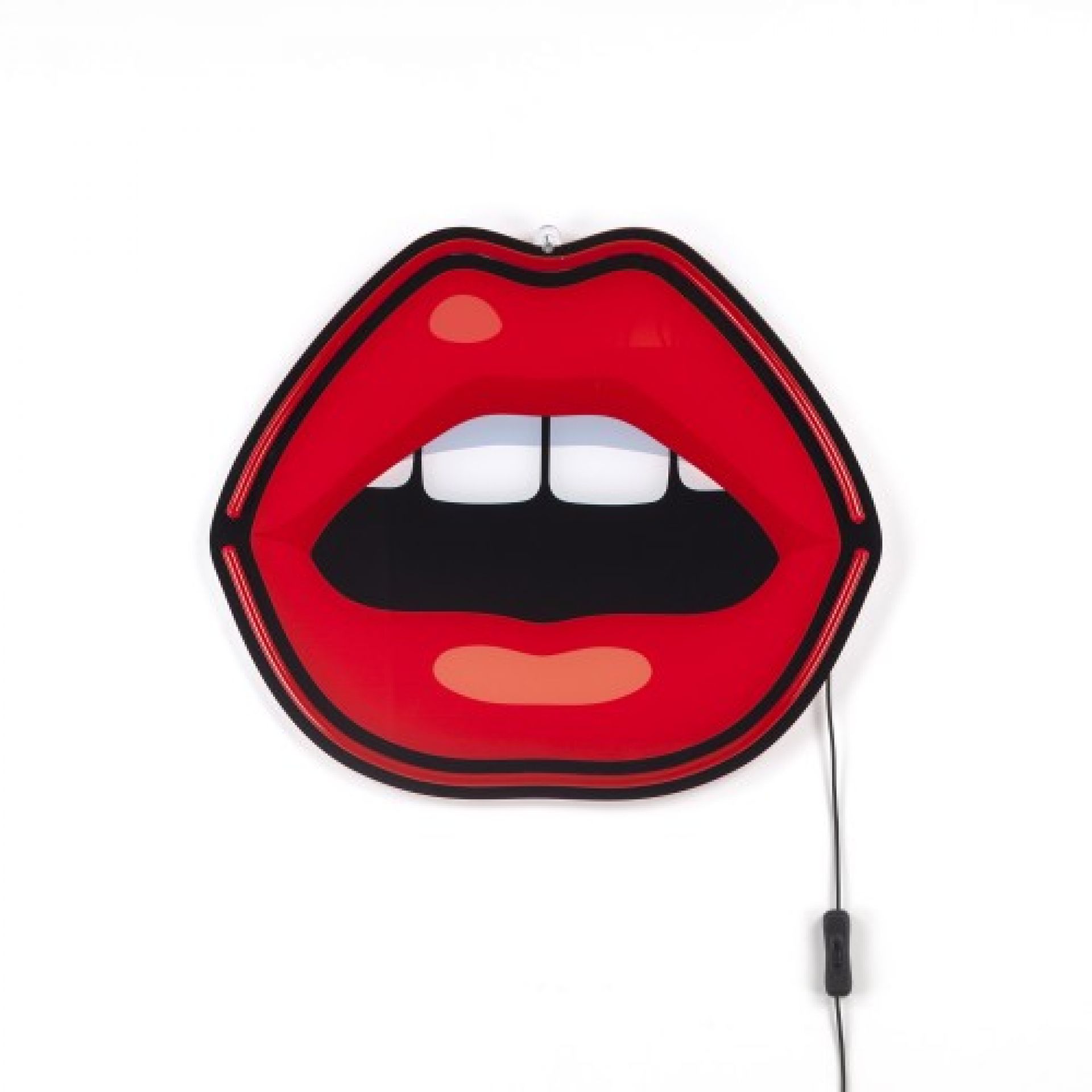 Rote Lippen LED Wandleuchte im Pop-Art-Stil, Seletti-Design für moderne Innenräume.