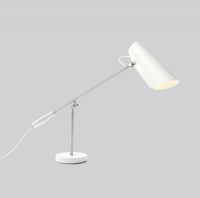 Weiße Birdy Tischleuchte von Northern aus Stahl, modernes Design für Schreibtisch oder Nachttisch.