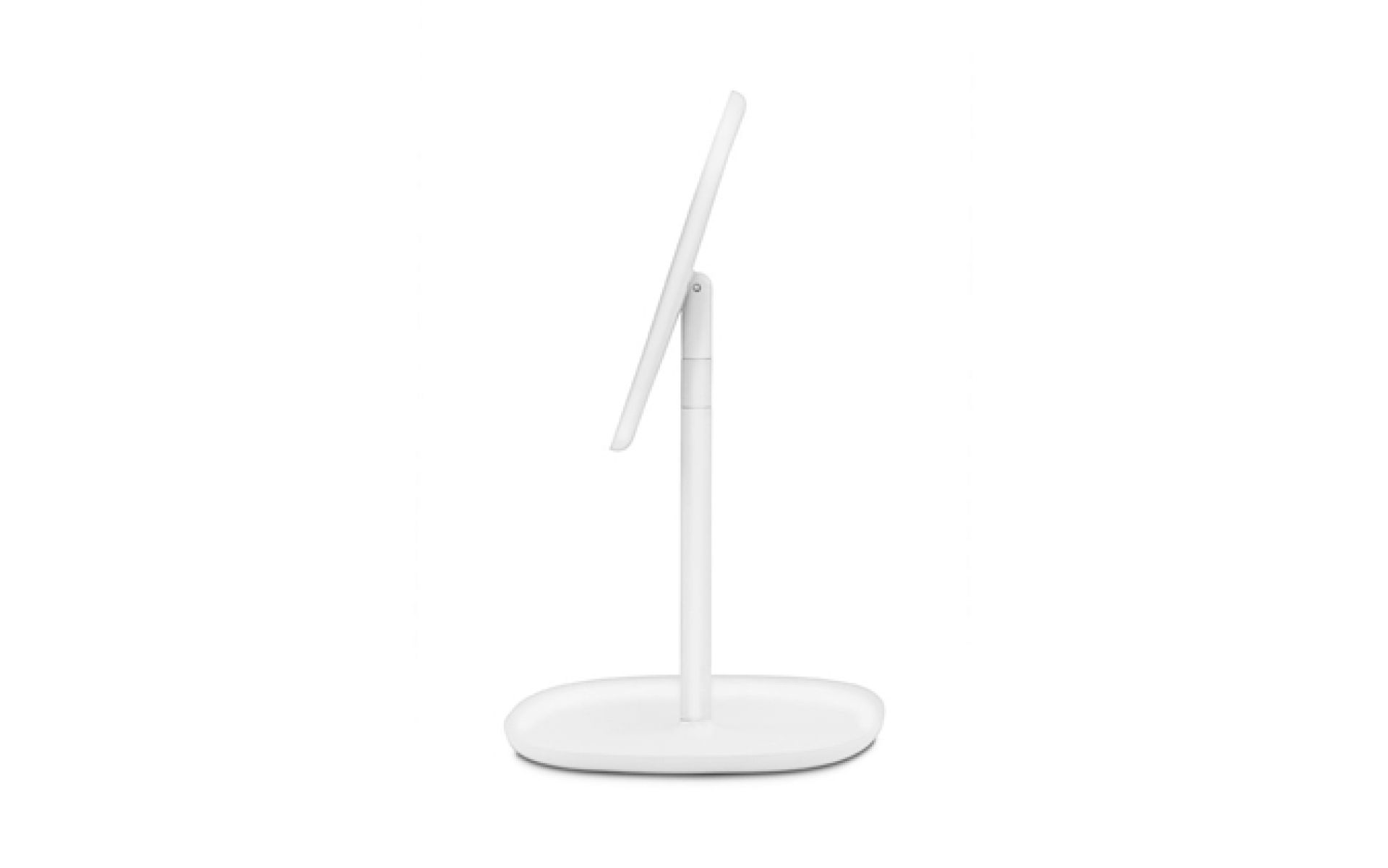 Weißer Flip Spiegel von Normann Copenhagen, einseitiger Tischspiegel mit ovalem Fuß und verstellbarem Winkel.