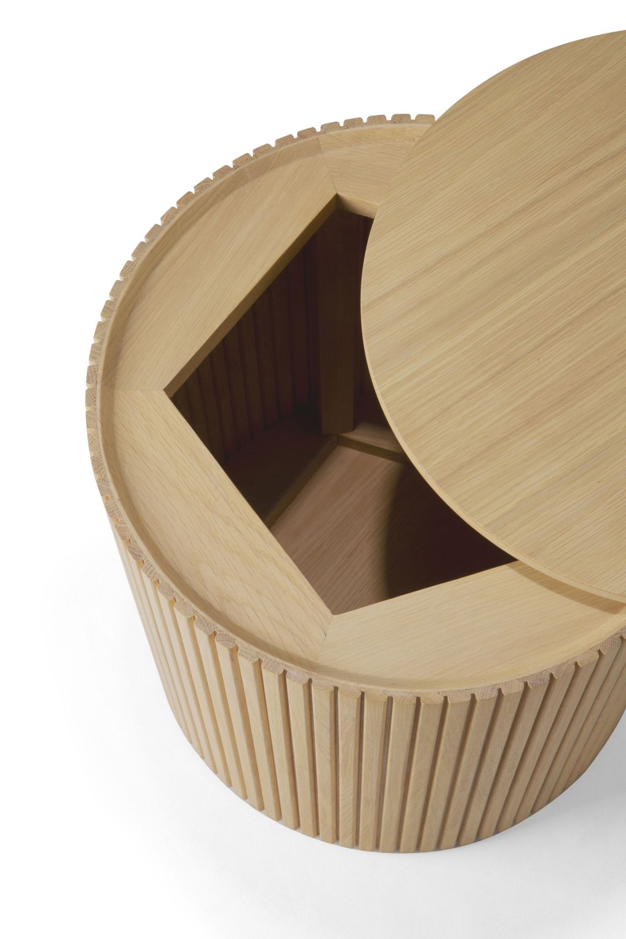 Roller Max bijzettafel eikenhout Ethnicraft
