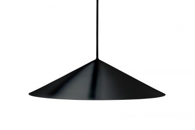Schwarze BT1001 Pendelleuchte von Carl Hansen & Søn. Konische Hängelampe für moderne Inneneinrichtung.
