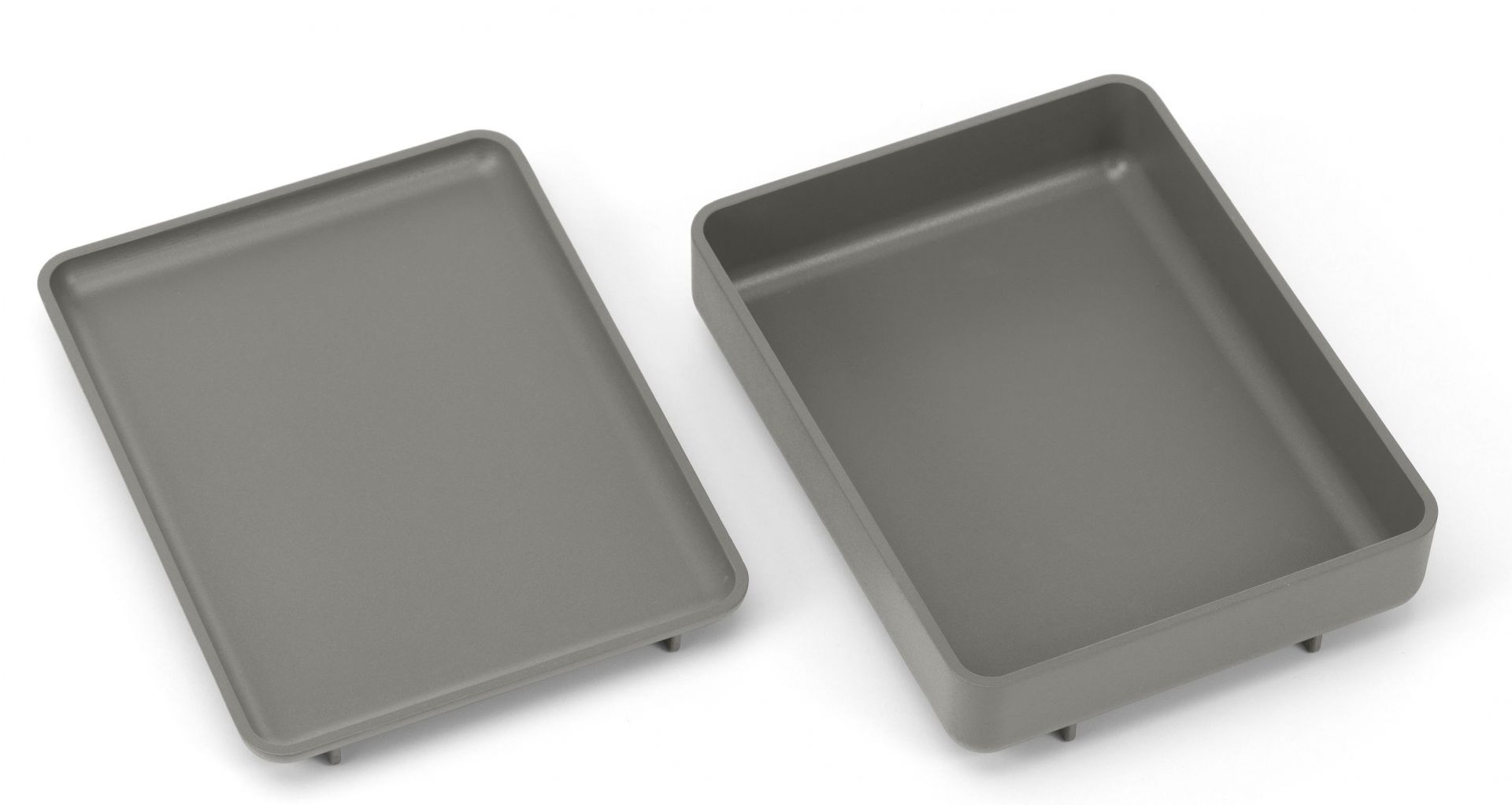 Graues Vitra Drop Box Tray Set, bestehend aus Tablett und Behälter, für Büroorganisation und Aufbewahrung.