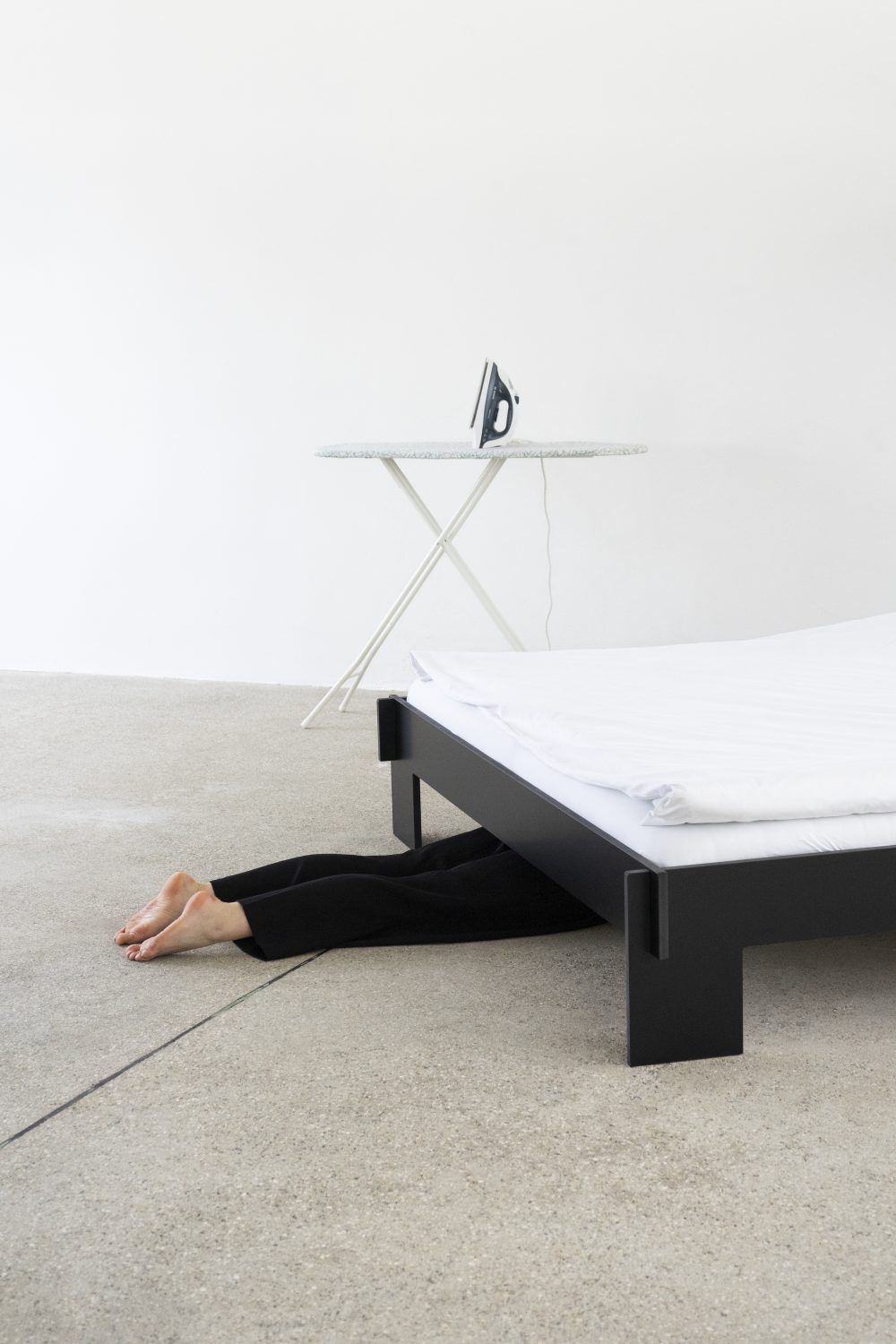 Siebenschläfer-bed met hoofdeinde van Nils Holger Moormann