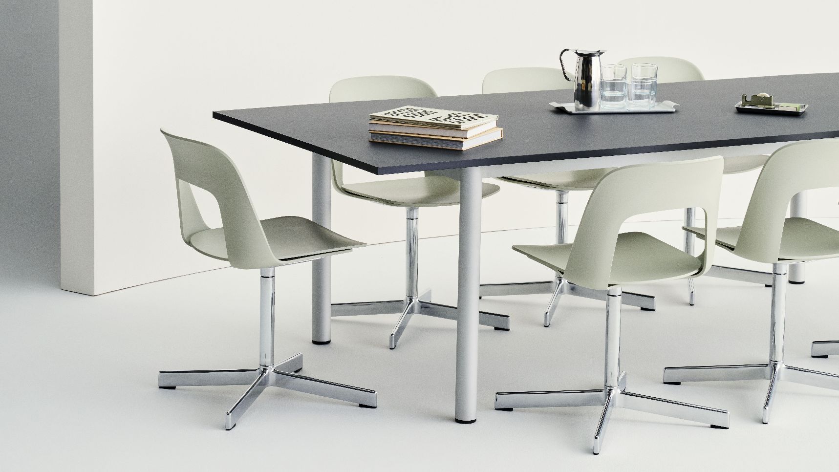 Layout Side Chair 131 stoel met vierpotig draaivoet van Hay