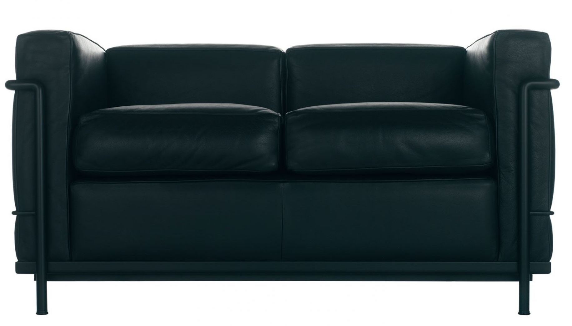 Schwarzes Cassina Zweisitzer Sofa "Grand Confort Petit Modèle" mit Lederbezug und Stahlrohrgestell, Frontansicht.