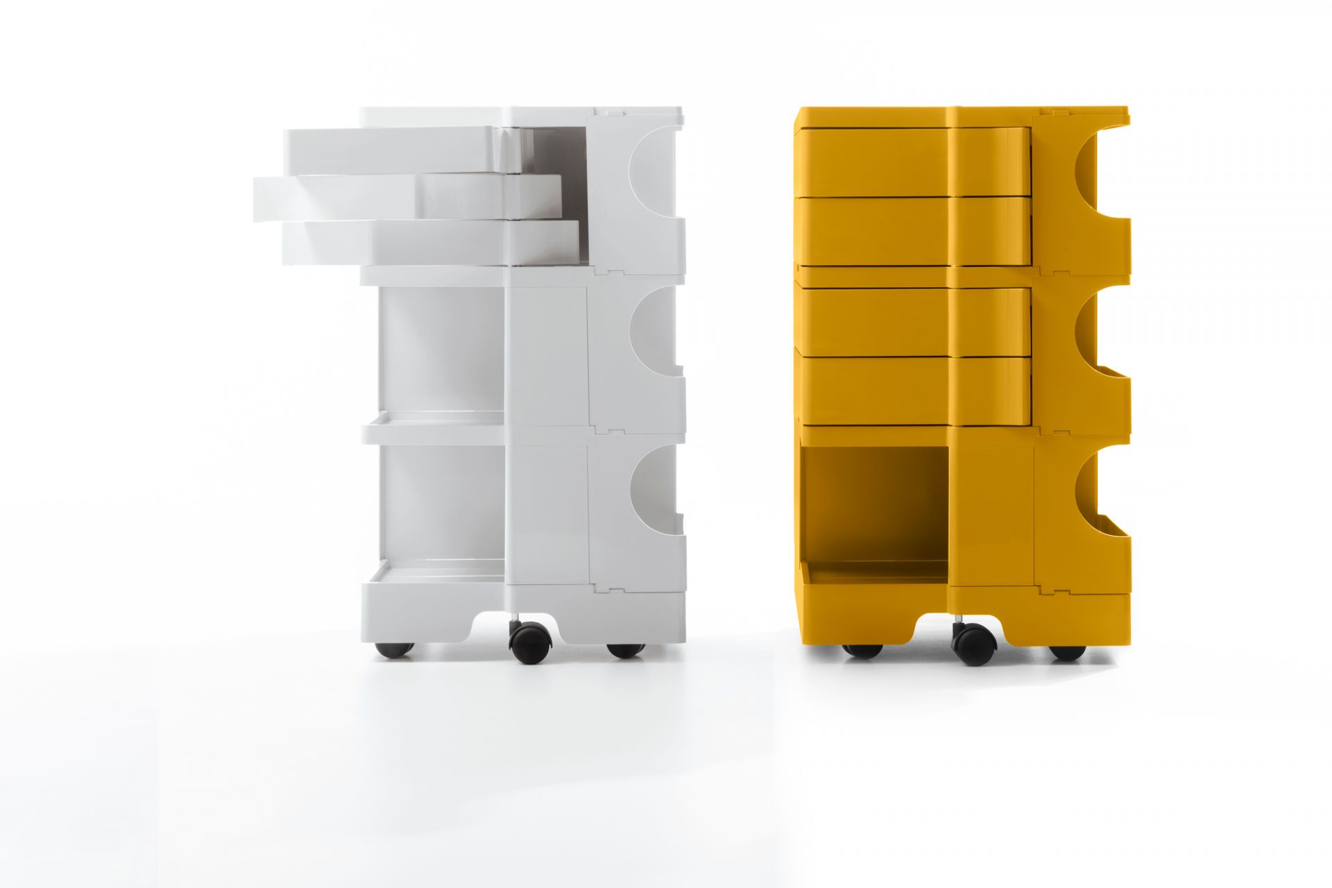 Boby B10 Rollcontainer in Cumin und Weiß, flexibler Stauraum mit Schubladen und Rollen.