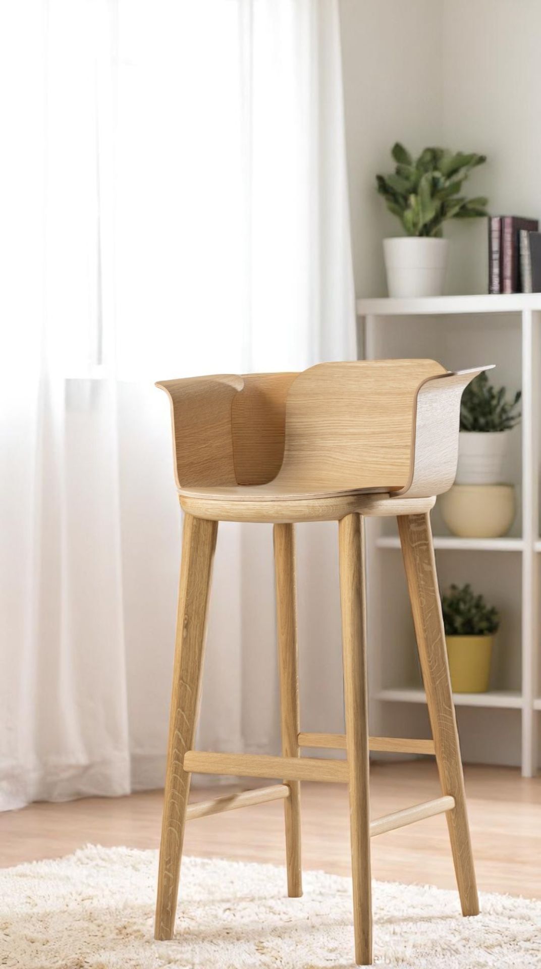 Aeon Comfort Barstool Barhocker mit Armlehnen aus hellem Holz, modernes Design für Küche oder Bar.