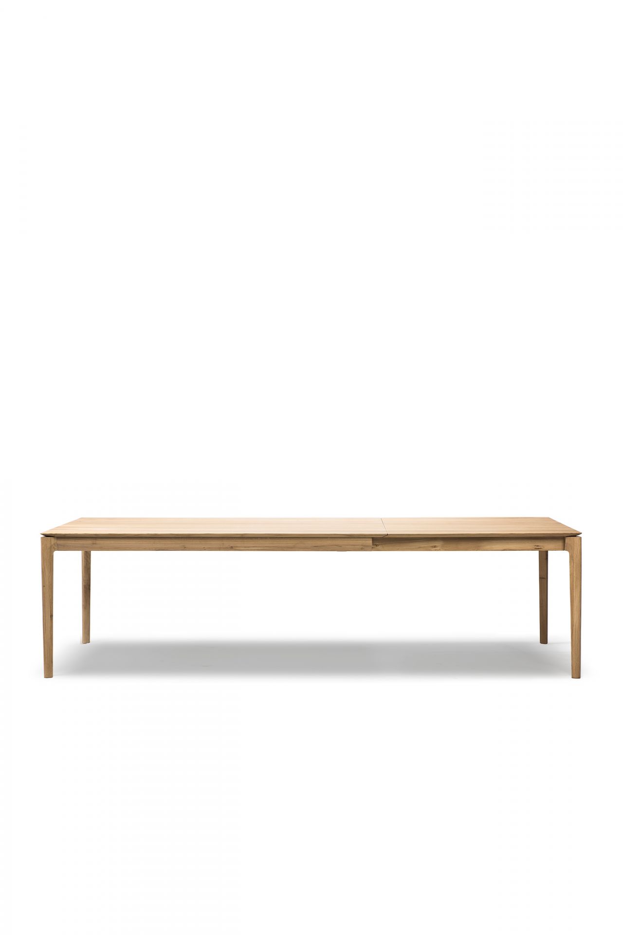 Bok Esstisch aus Eiche von Ethnicraft, ausziehbar, modernes Design für Esszimmer.