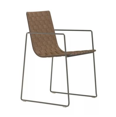 Trenza SO0700 stapelbare outdoorstoel met armleuningen van Andreu World