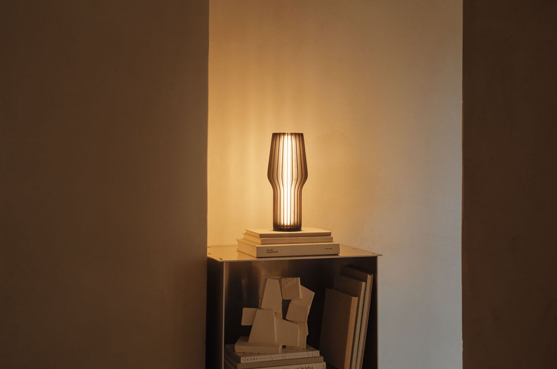 Radiant draadloze ledlamp, gerookt eikenhout, Eva Solo, UNIEK EXEMPLAAR