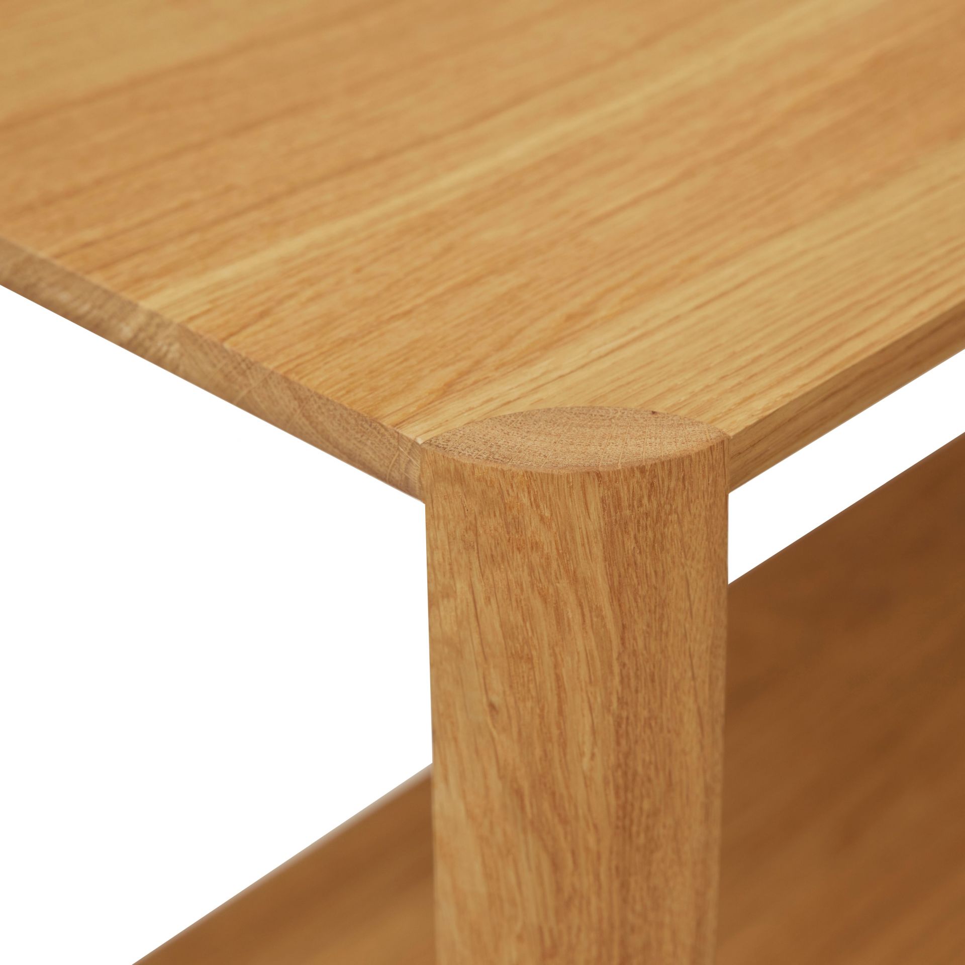 Detailaufnahme des Leaf Regals 1x3 von Form & Refine aus geöltem Eichenholz.