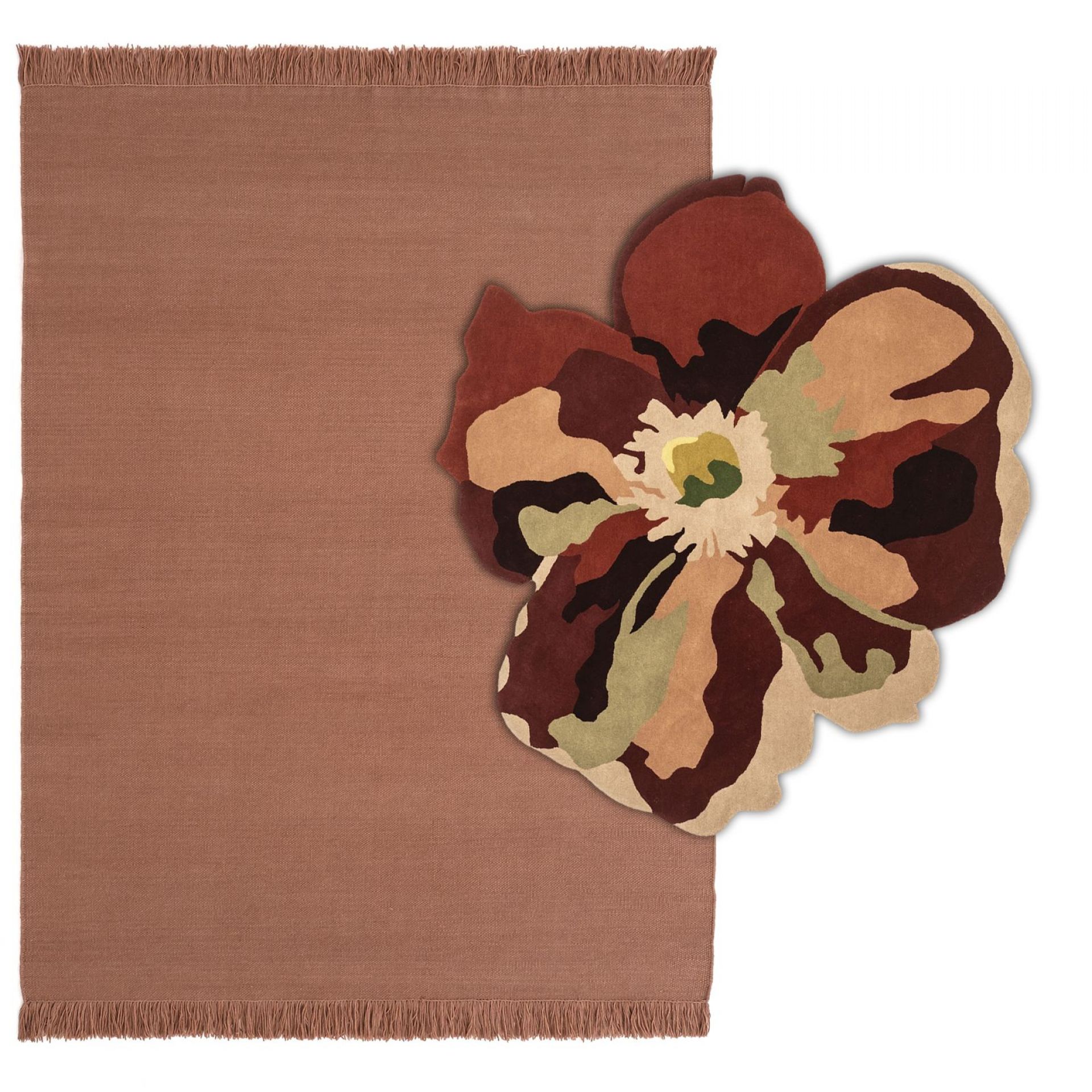 Nanimarquina Flora Bloom Teppich, 170x150 cm, mit brauner Grundfläche und großer, bunter Blumenapplikation.