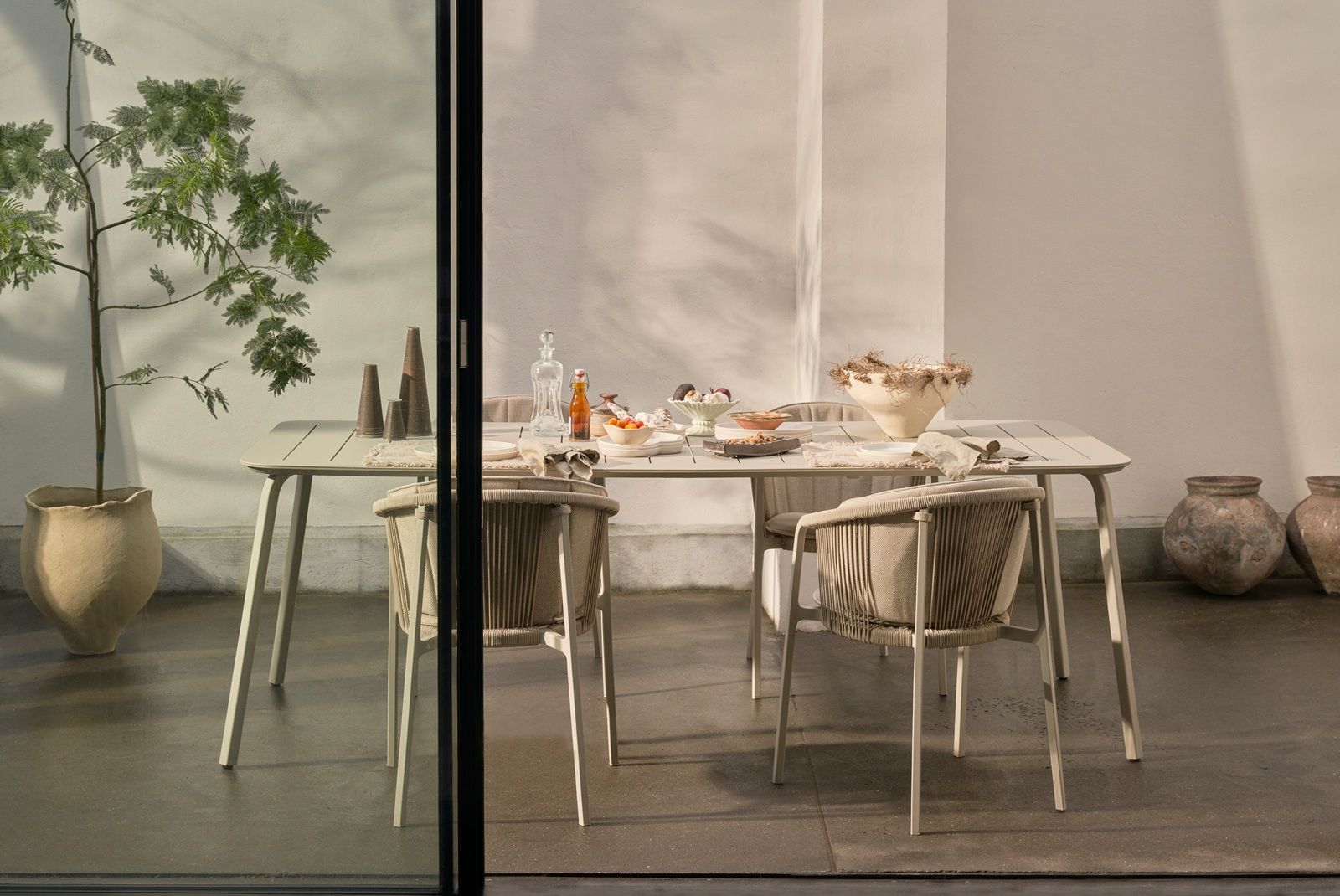 VIPP732/VIPP733 Lagrasse eettafel voor buiten Vipp
