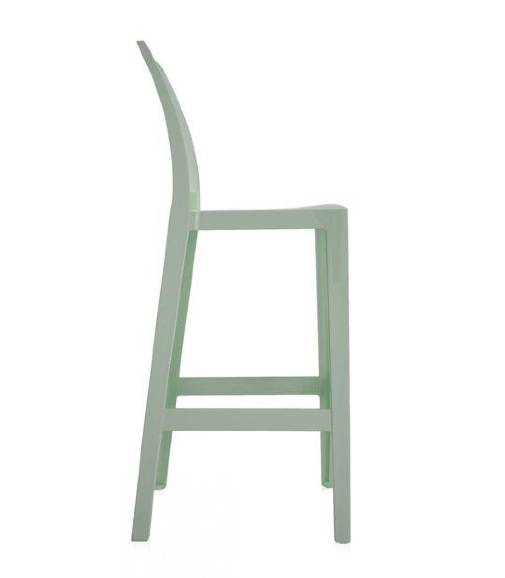 Seitenansicht eines mintgrünen One More Barhockers von Kartell, moderner Design Hocker für Küche und Bar.