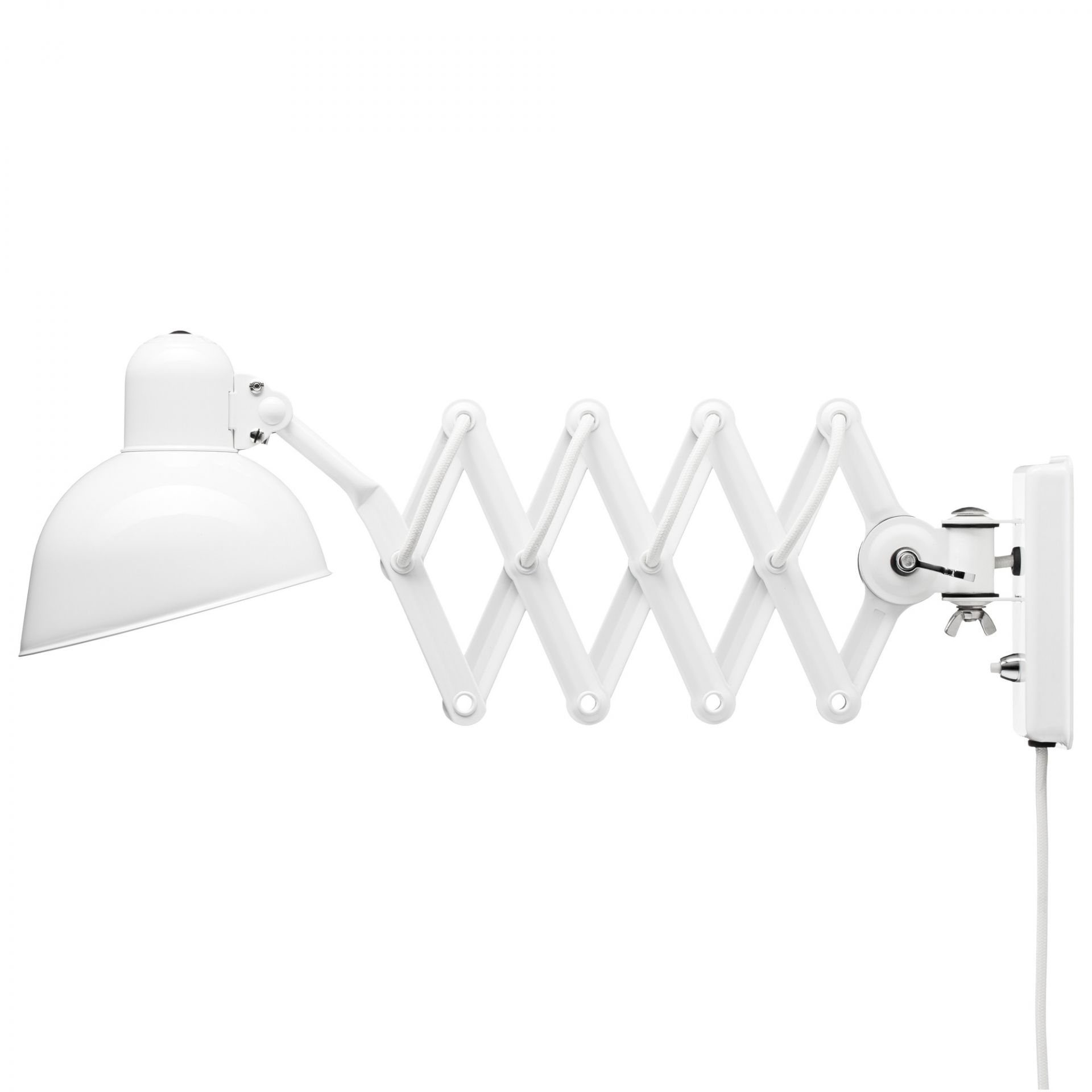 Weiße KAISER idell Scherenleuchte 6718 von Fritz Hansen, Wandleuchte mit Scherenarm und Lampenschirm.
