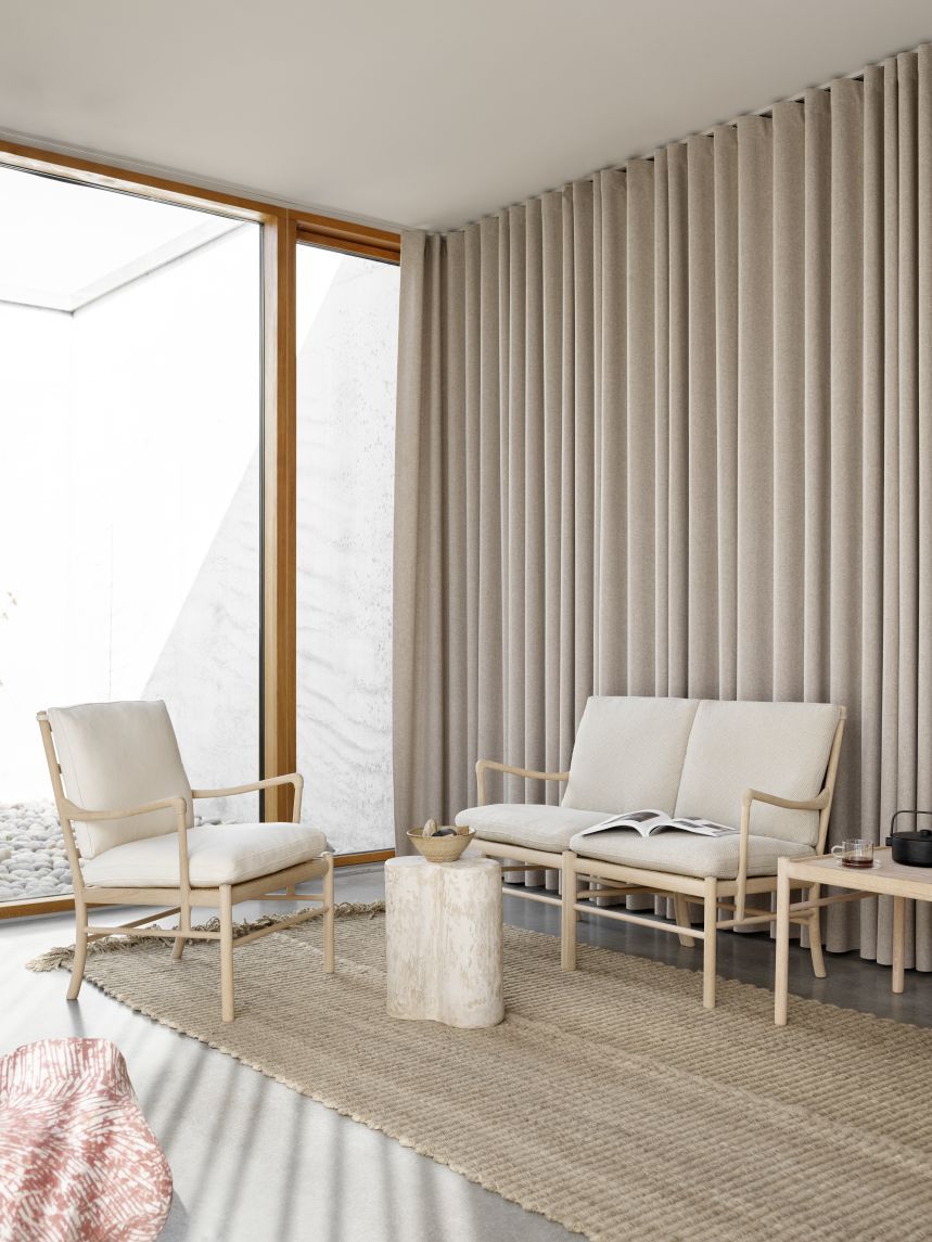 OW149-2 Colonial tweezitsbank van Carl Hansen & Søn