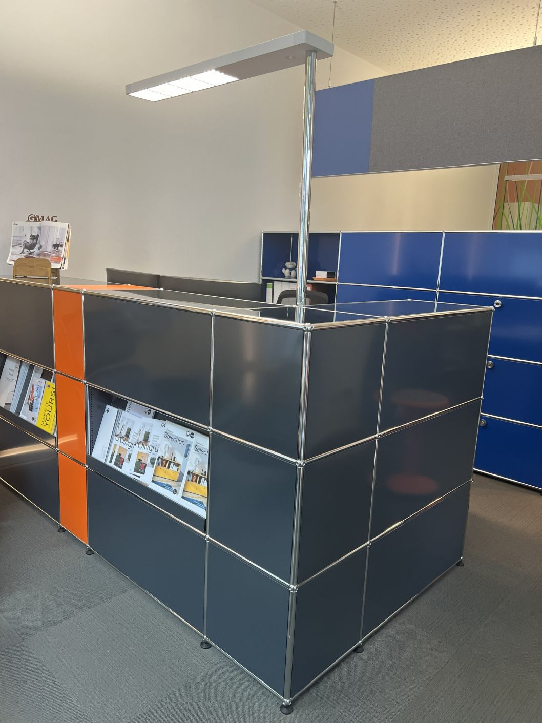 USM Haller-bar TENTOONSTELLINGSSTUK / TWEEDEHANDSMEUBEL