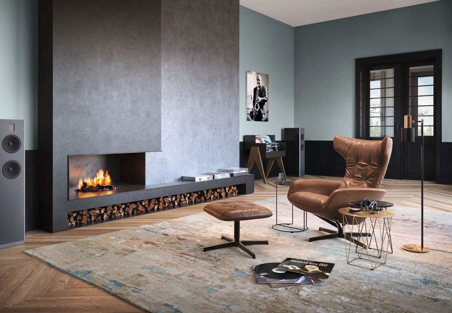 Wohnzimmer Interieur mit Walter Knoll Oki Beistelltisch neben Ledersessel und Kamin mit Holz.