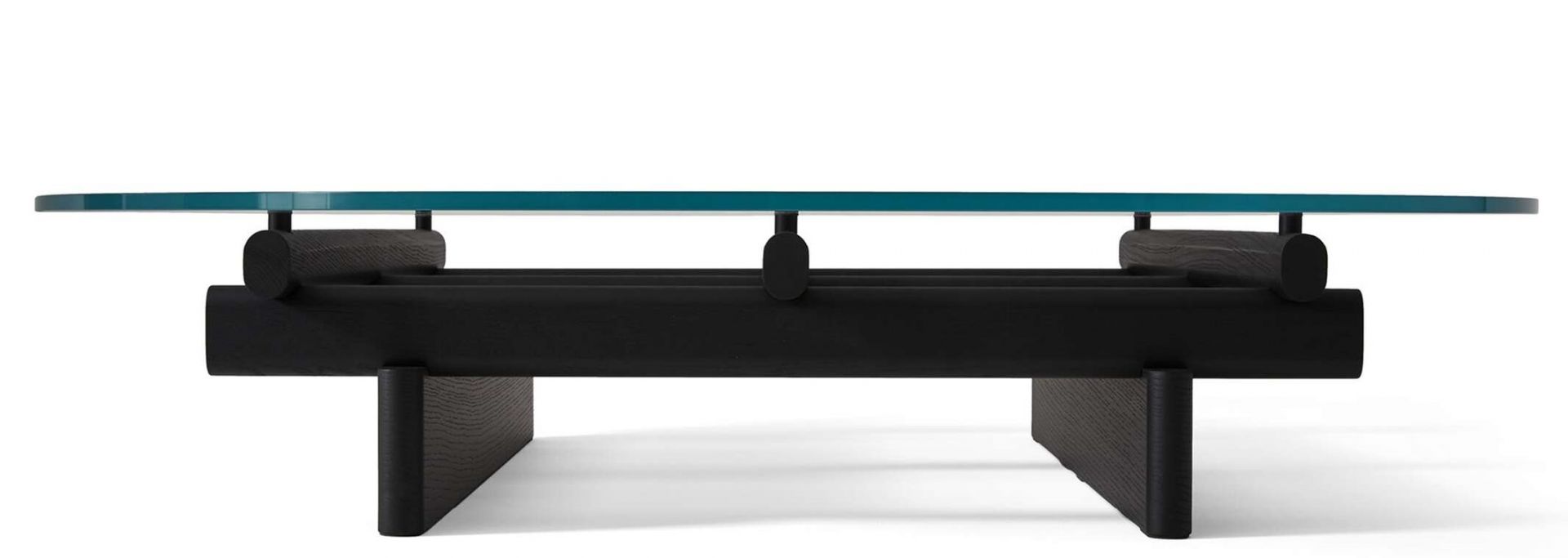 Cassina Couchtisch Sengu 564 aus schwarzem Holz mit türkisfarbener Glasplatte, modernes Wohnzimmer-Möbel.