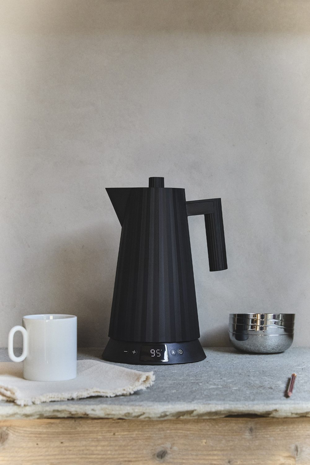 MDL21 Plisse / Plissé waterkoker met temperatuurregeling van Alessi