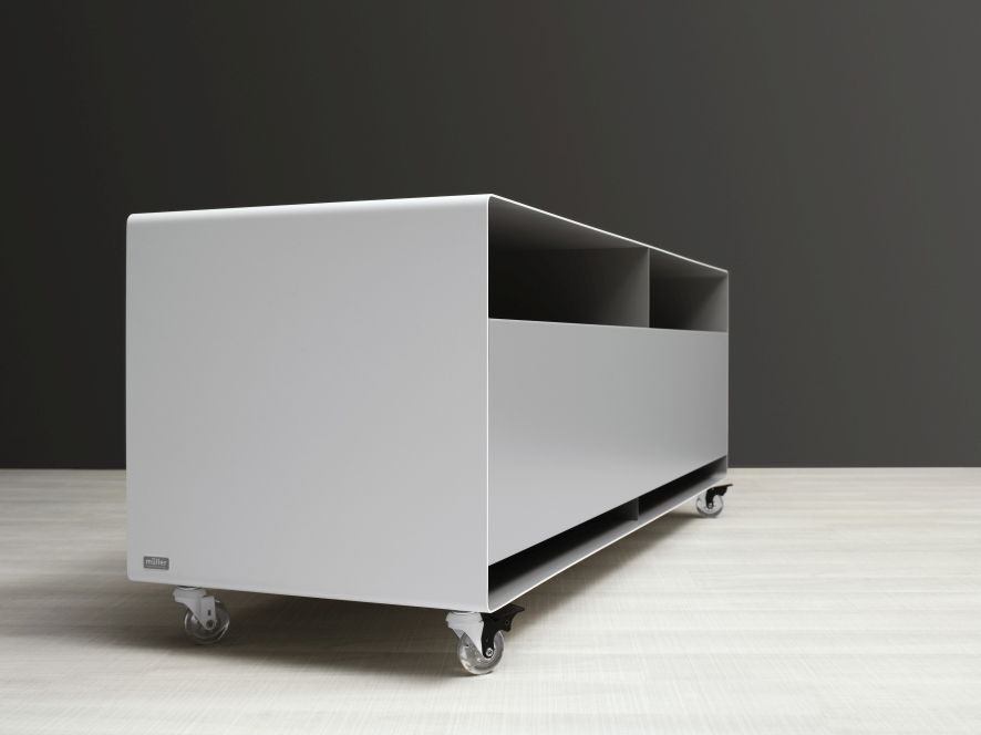 Graues R109N Sideboard von Müller Möbelfabrikation mit Rollen, modernes Möbelstück für Wohnzimmer und Büro.