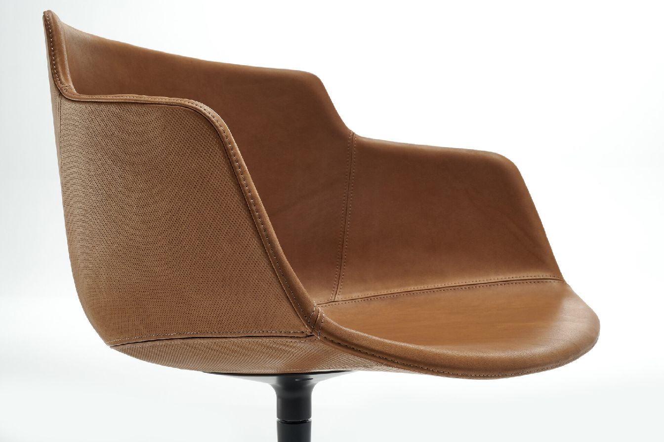 Flow Armchair, fauteuil met armleuningen van MDF Italia