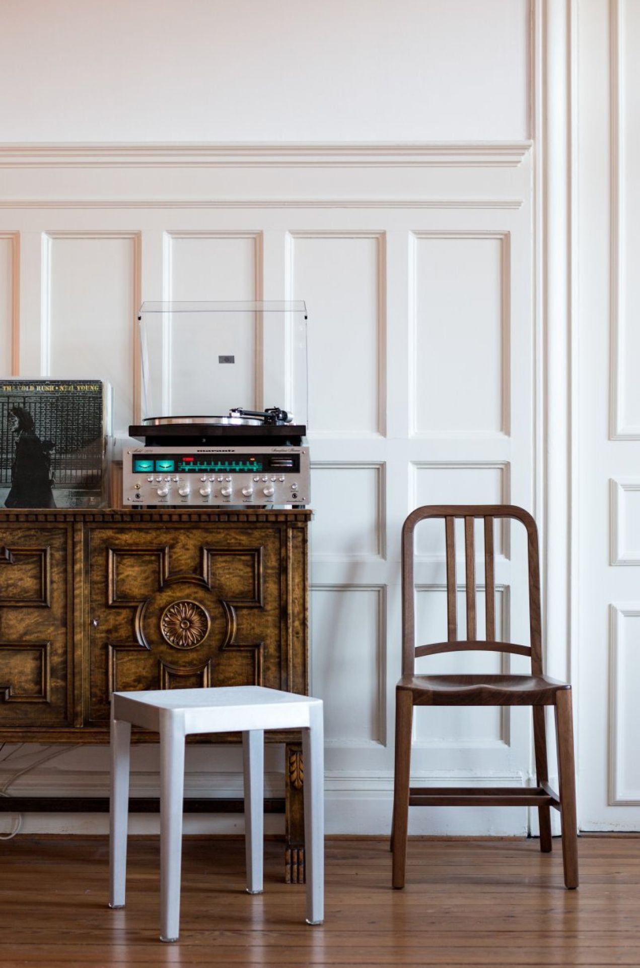 Navy Wood Chair houten stoel Emeco