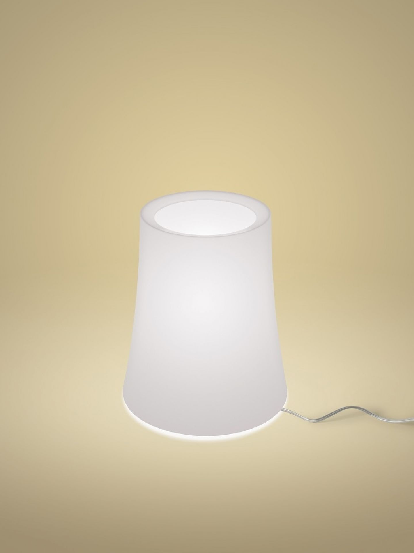 Birdie Zero Tischleuchte von Foscarini, weiße moderne Nachttischlampe mit sanftem Lichtschein für Schlafzimmer.