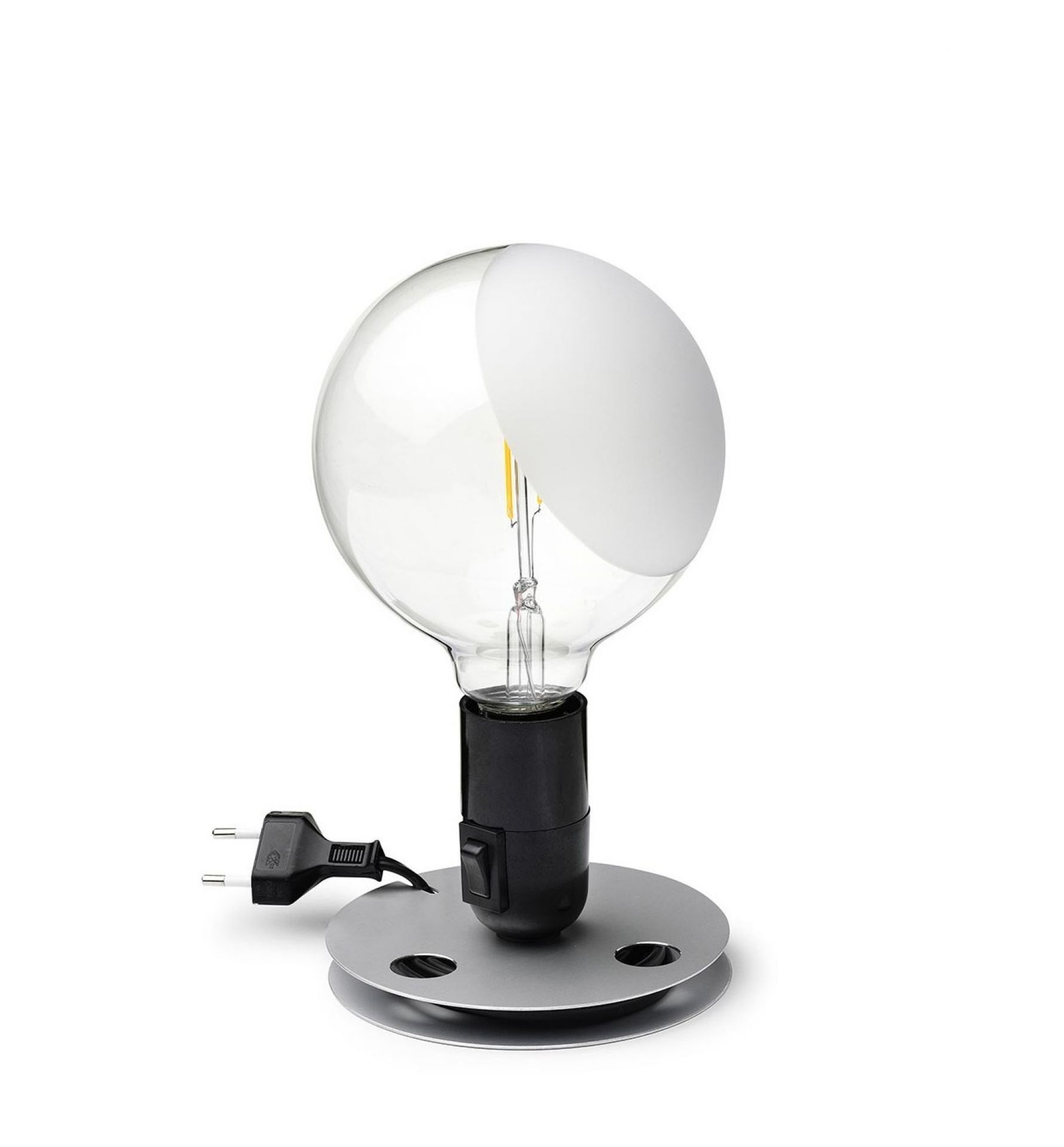 Lampadina Tischleuchte von Flos: Moderne Tischlampe mit großer Glühbirne und silbernem Fuß.