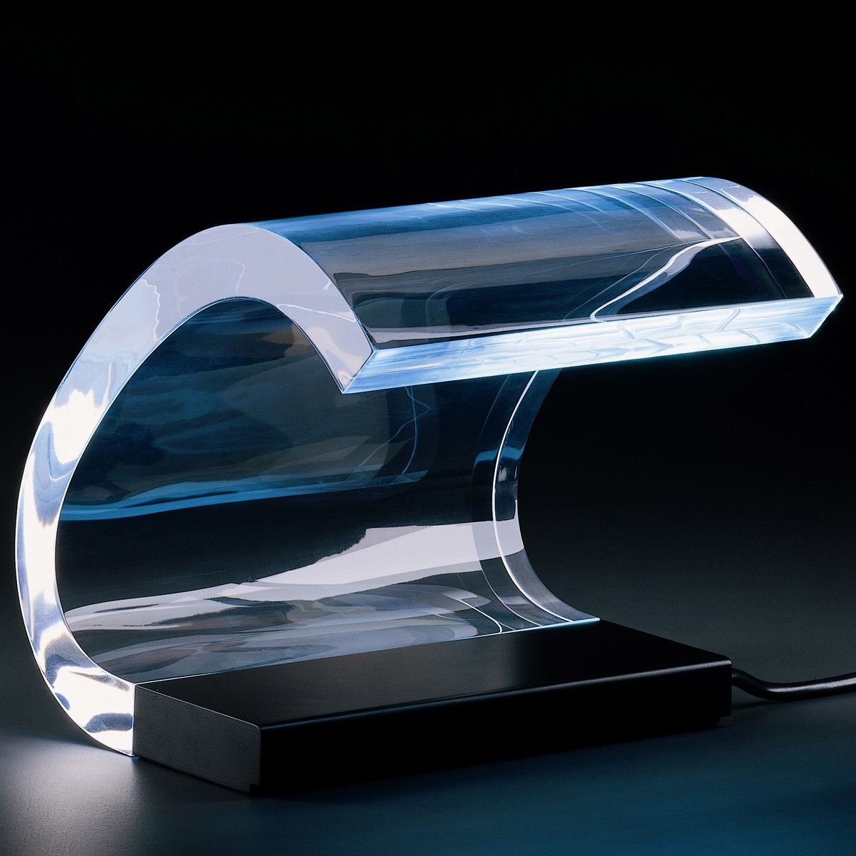 Acrilica 281/LBT LED-tafellamp van Oluce