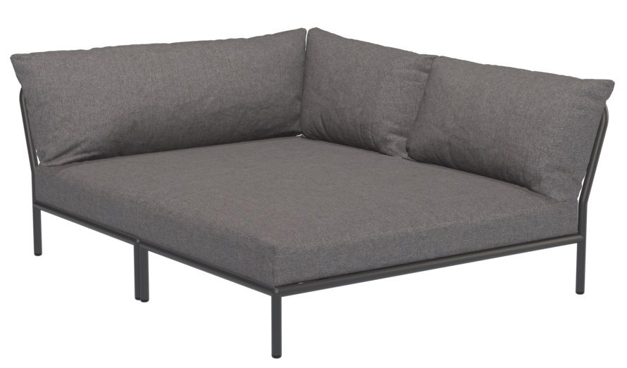 Graues Level 2 Cozy Corner Outdoor Sofa von Houe mit schwarzen Metallbeinen und Kissen.